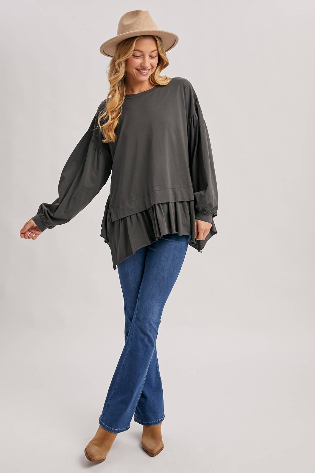 RUFFLED PEPLUM HEM OVERSIZED KNIT TOP