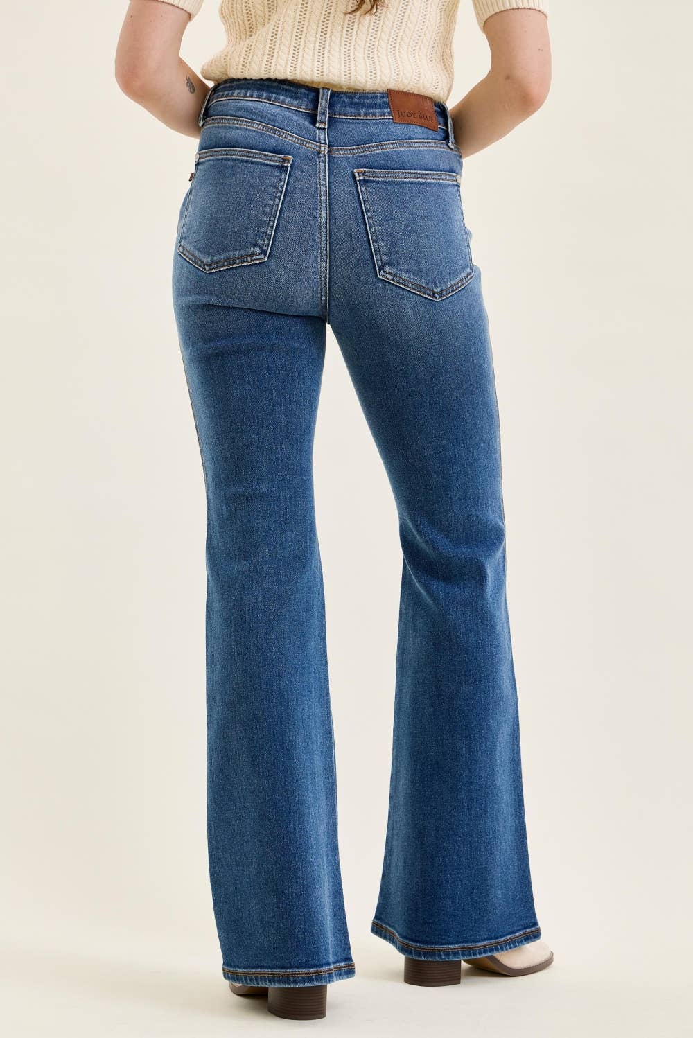 Judy Blue Charlotte High Waist Flare Jeans – Medium Wash