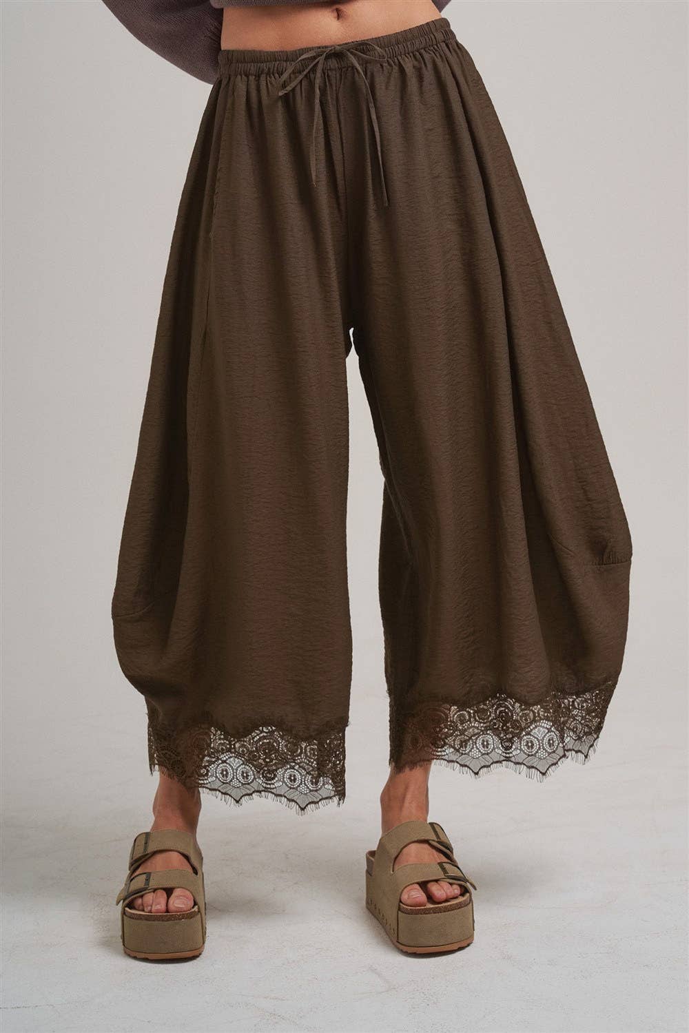 Lace Trim Balloon Leg Pants