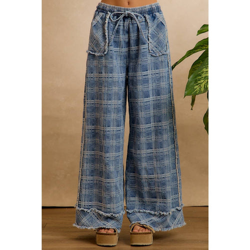 FRAYED DETAIL PLAID WIDE LEG JEANS WITH DUAL POCKETS