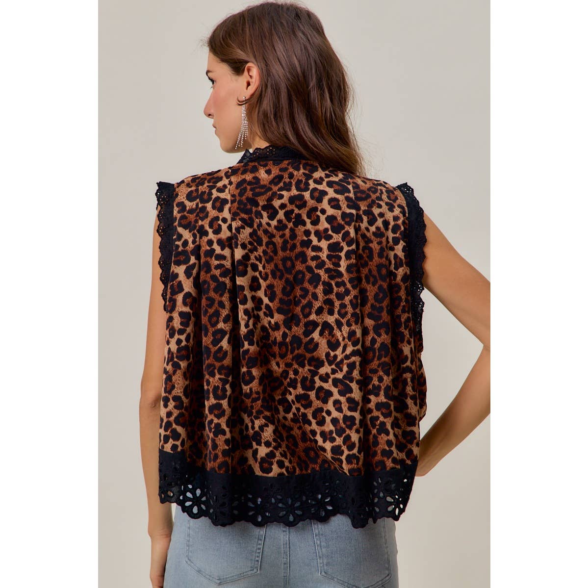 Leopard Pleated Sleeveless Blouse