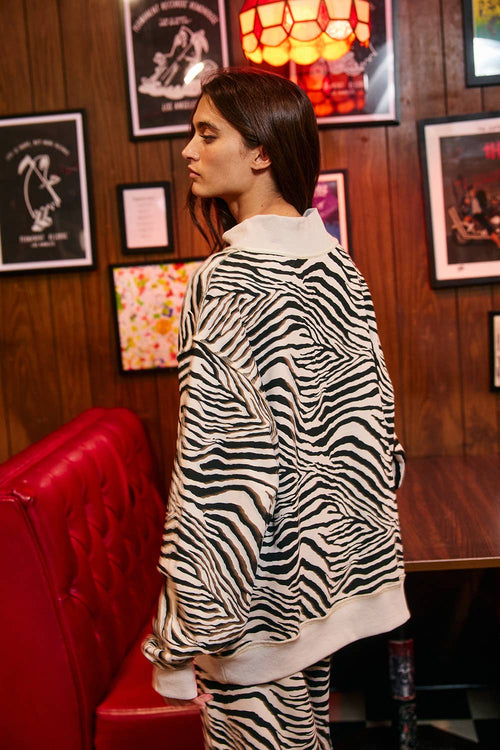 IT2594-ZEBRA | Zebra-Patterned Mock-Neck Sweatshirt