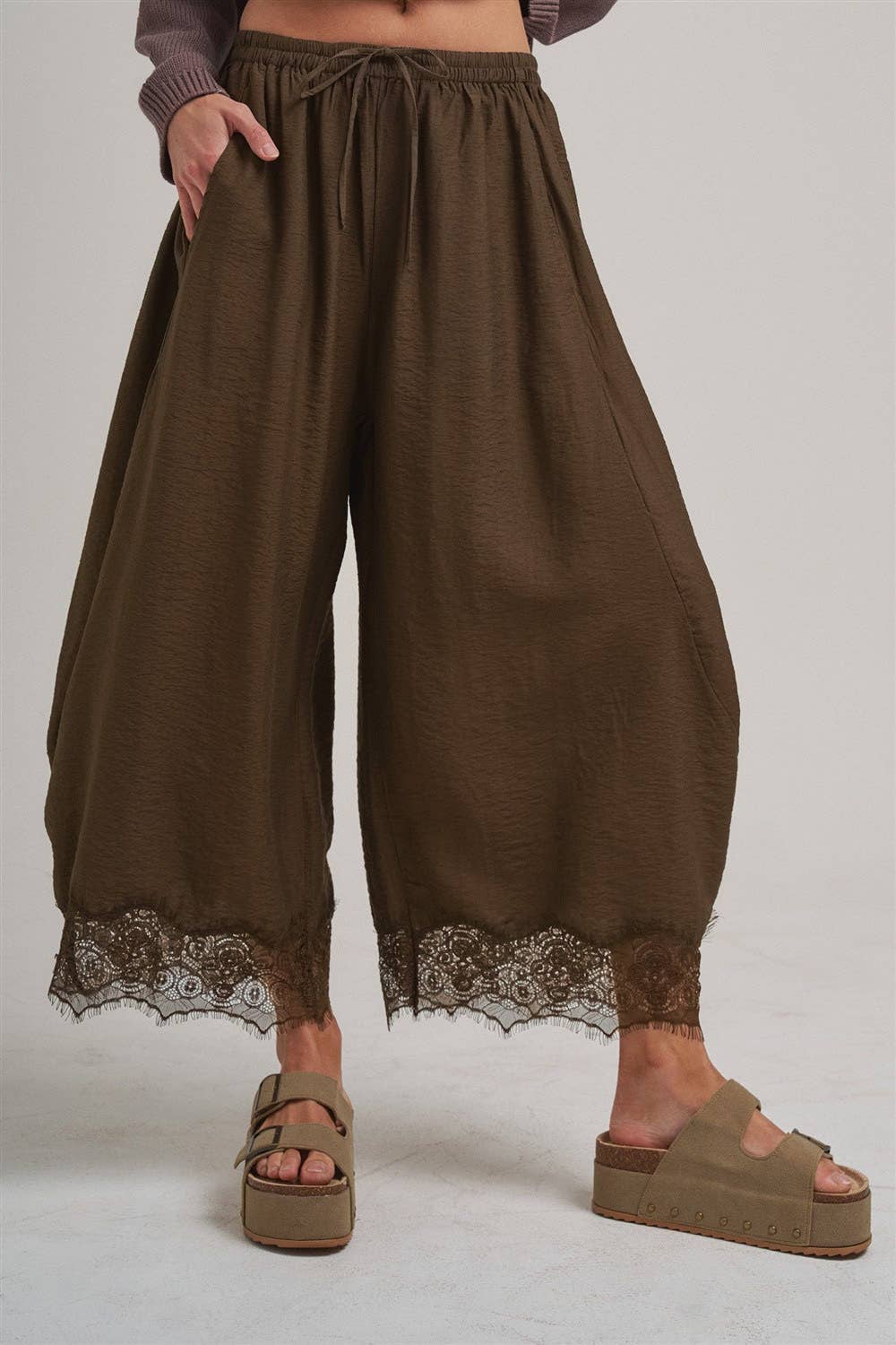 Lace Trim Balloon Leg Pants