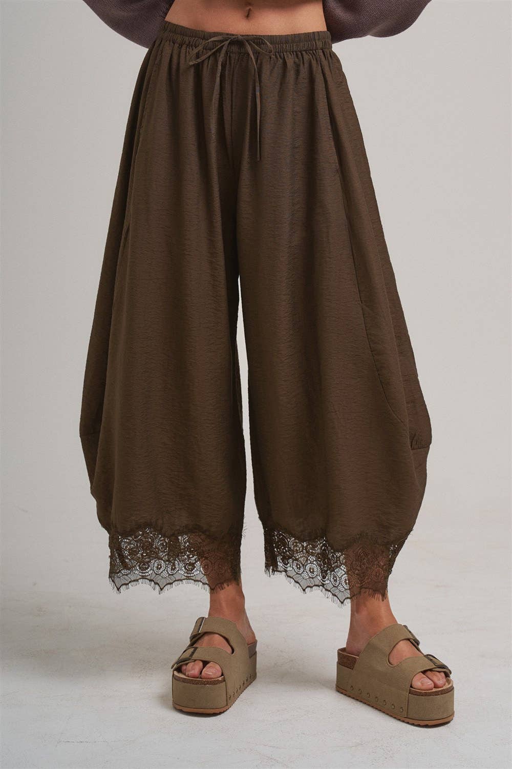 Lace Trim Balloon Leg Pants