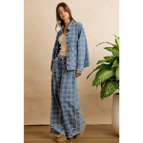 FRAYED DETAIL PLAID WIDE LEG JEANS WITH DUAL POCKETS