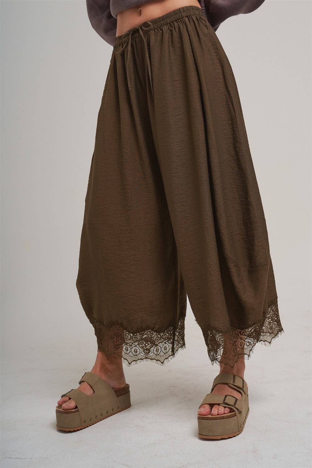 Lace Trim Balloon Leg Pants