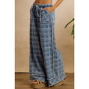 FRAYED DETAIL PLAID WIDE LEG JEANS WITH DUAL POCKETS