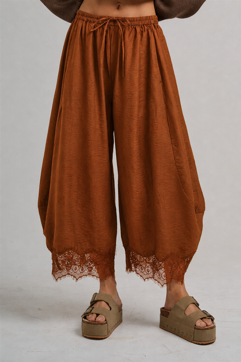 Lace Trim Balloon Leg Pants